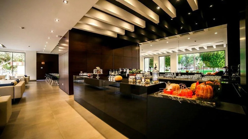 M Executive Residence & Boutique Hotel - Adults Only