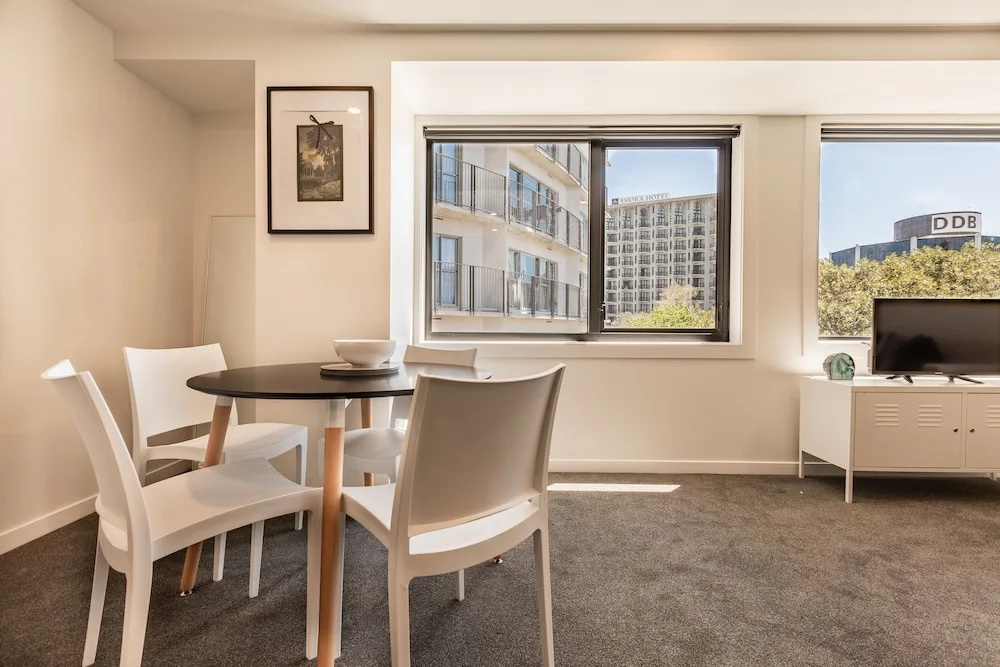 Lovely Apartment Near Myers Park in CBD