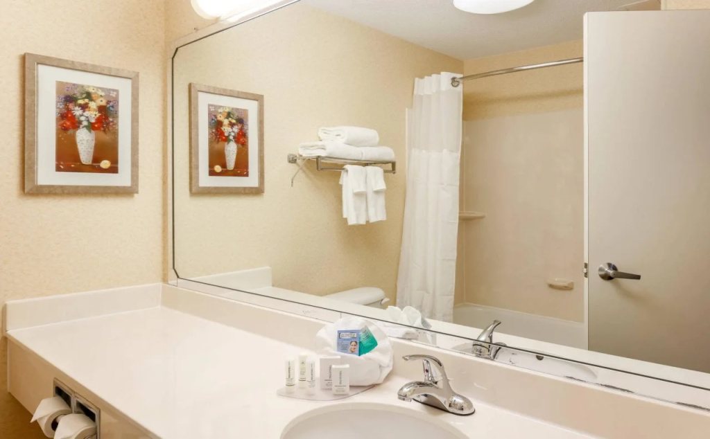 Fairfield Inn by Marriott Warren Niles