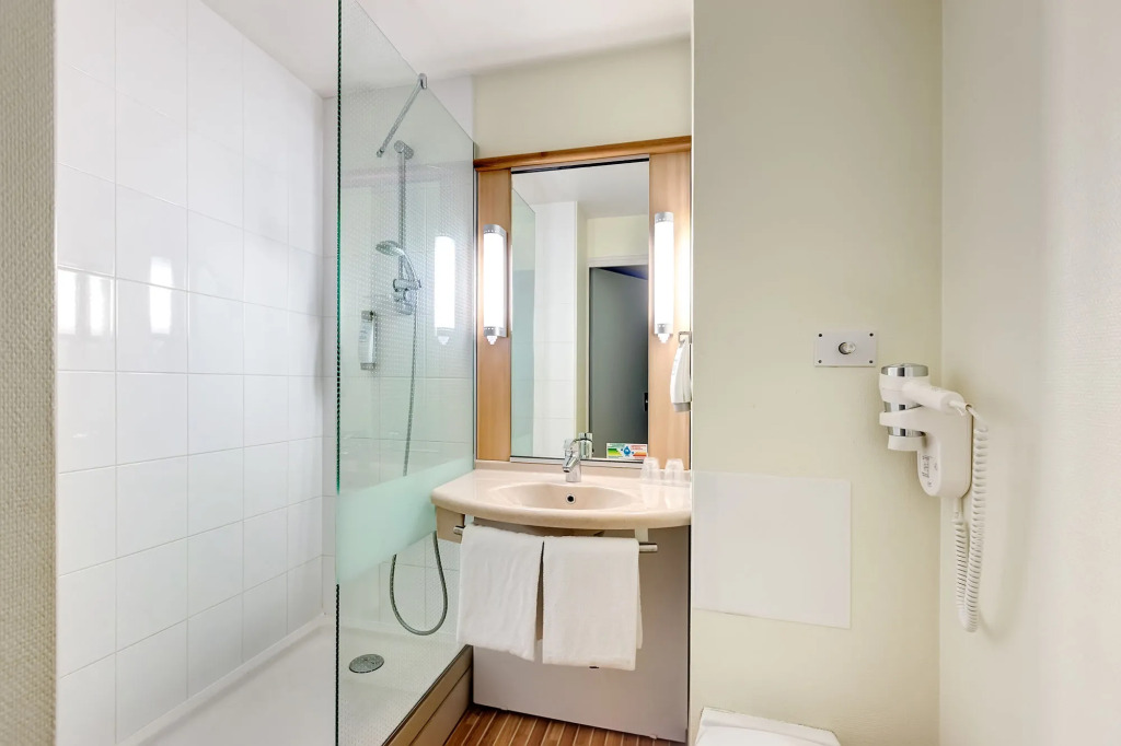 Ibis Agen Centre - Rénové en 2026