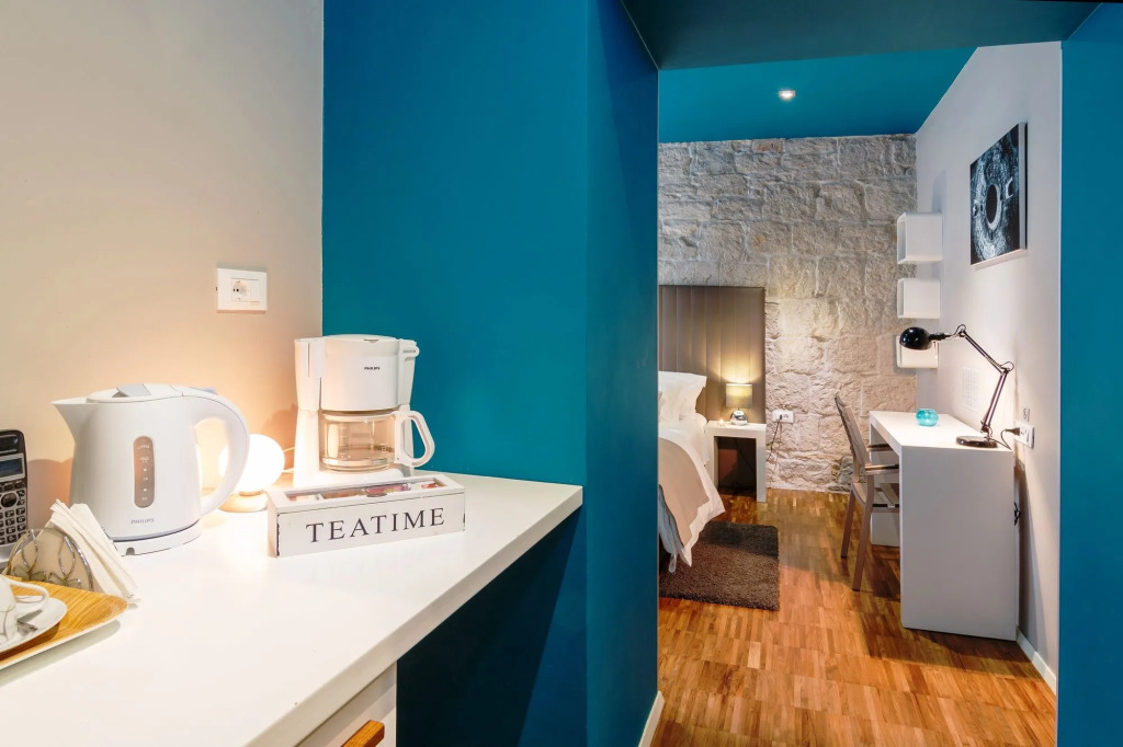 Riva Luxury Rooms
