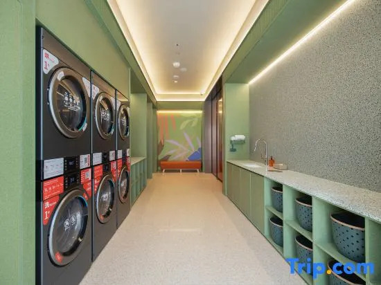 Orange Hotel