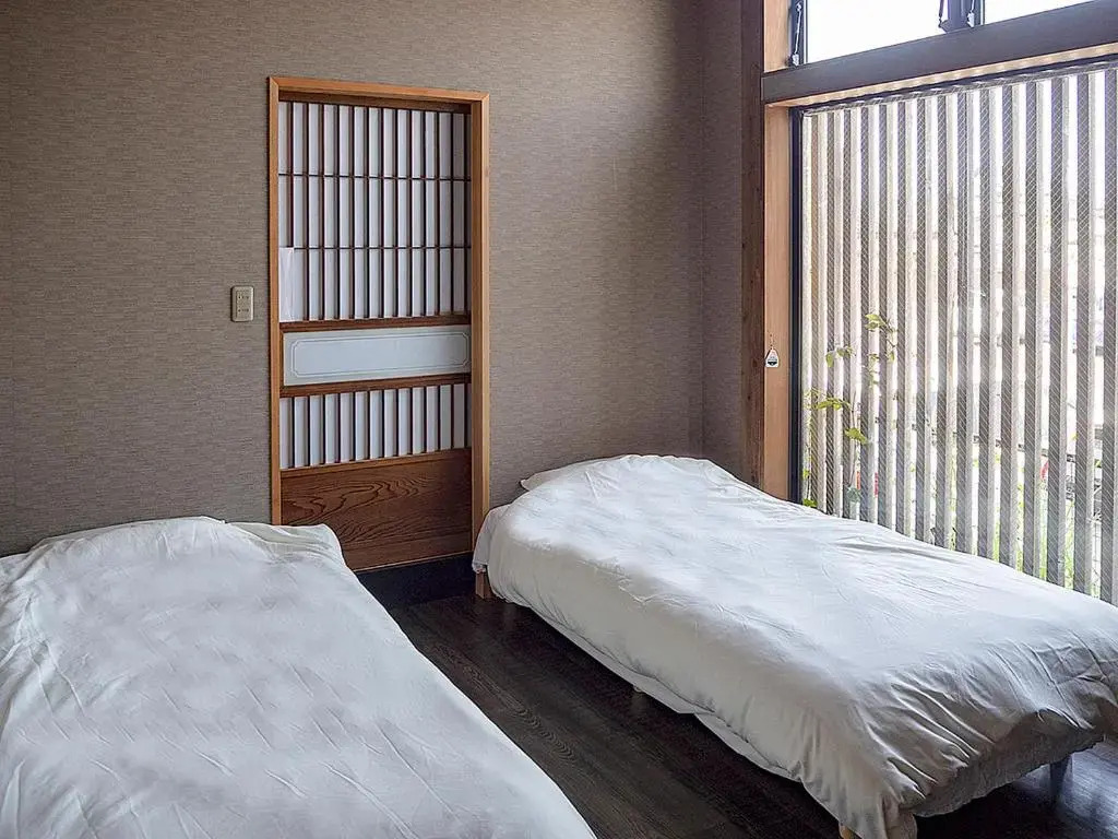 HOSTEL Co-EDO
