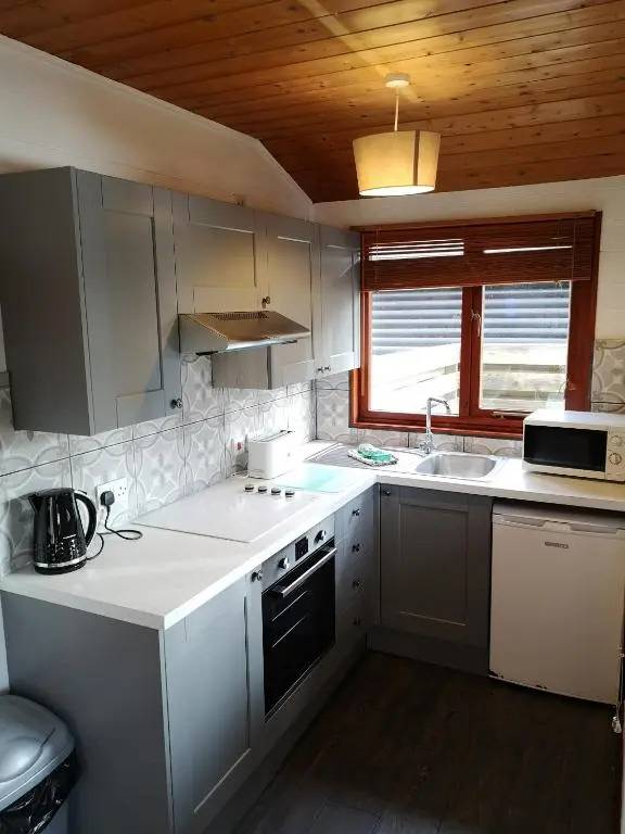 Magpie 5 Hot Tub HuntersMoon-Warminster-Bath-Wiltshire