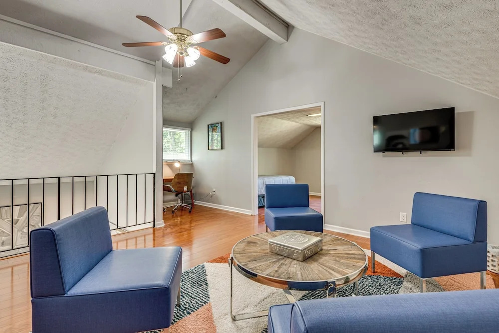 Explore Atl! Chic Home Base Near Mercedes-benz
