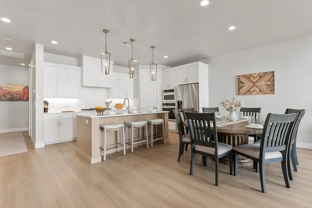 Desert Family Fun 4 Bedroom Townhouse