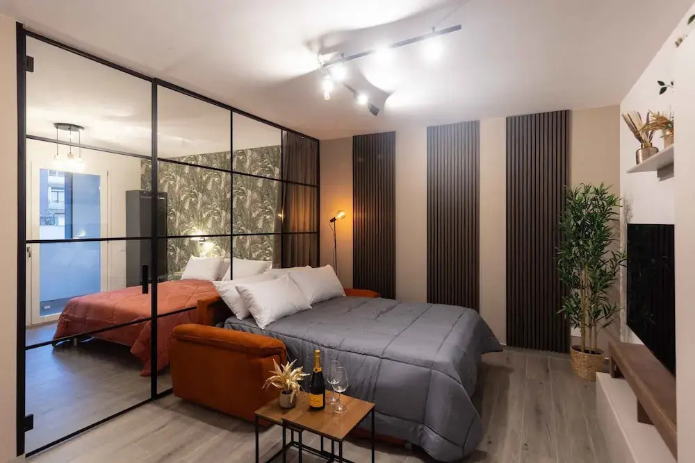 Urban Chic 2 Luxury Suites Apartment