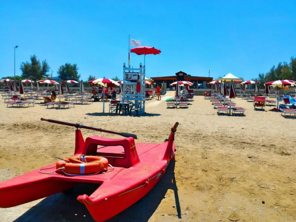 Club Touring Beach Hotel