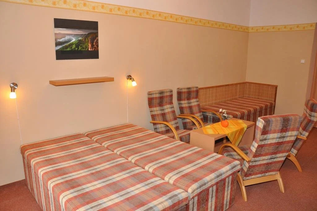 Hotel & Hostel Děčín