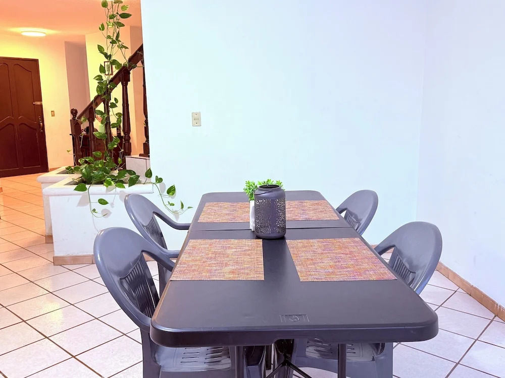 Casa Baraka, Casa Vacacional en Mazatlán cerca de Malecón, Centro Histórico y Playa