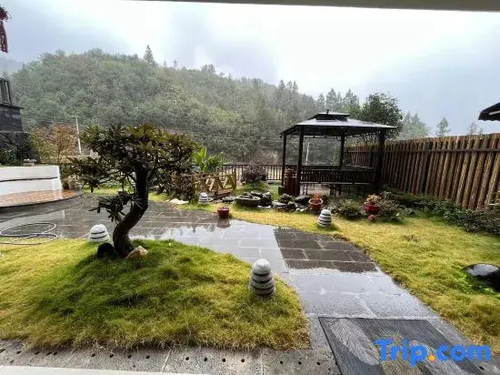 Lili Residence