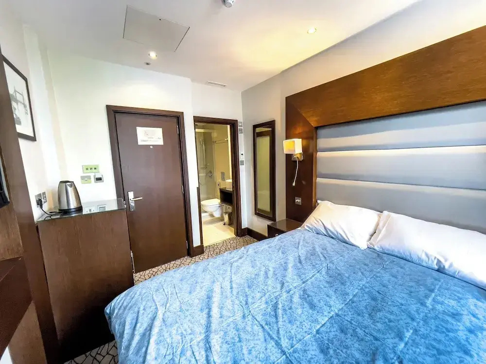 LHA Paddington Hostel