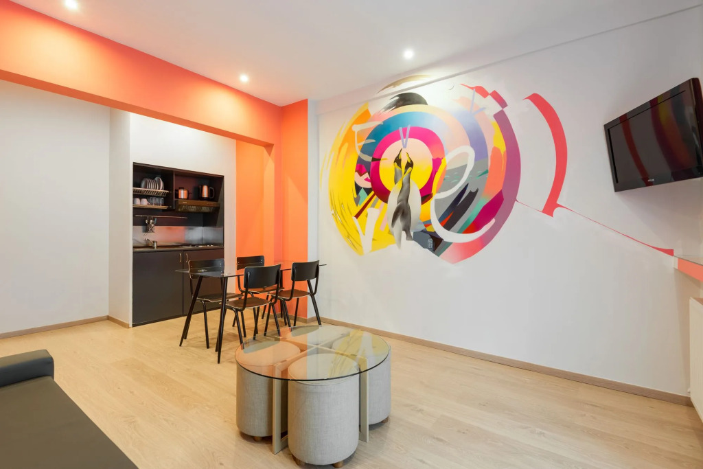 Colors Budget Luxury