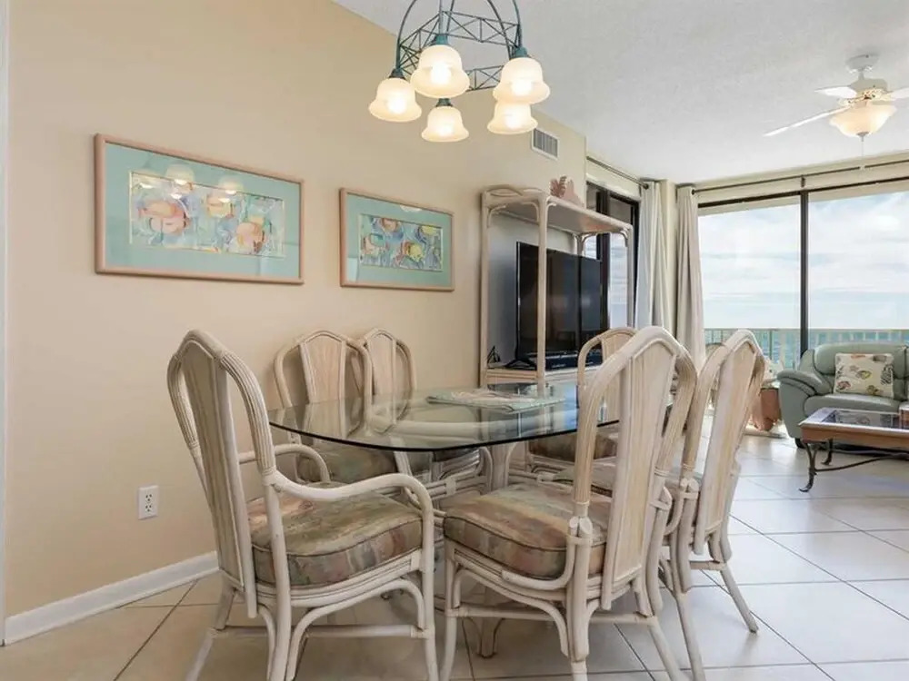 Romar Place 906