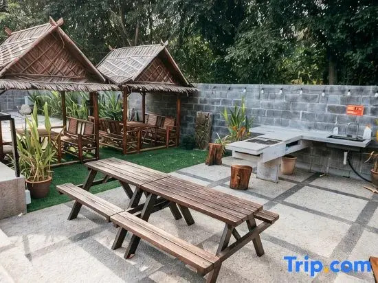 Ipoh Cozy 27 Pool Villa 6B5B 30 pax by Verve
