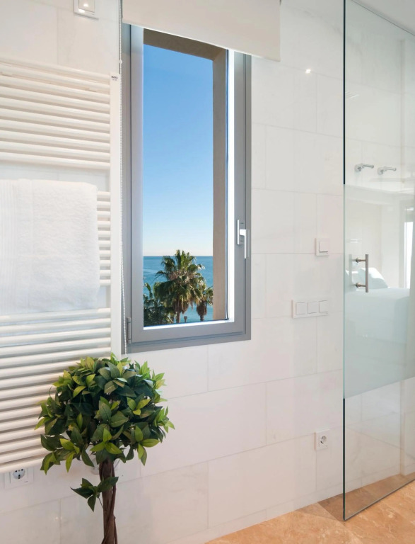 Kronos on the beach Suite 2