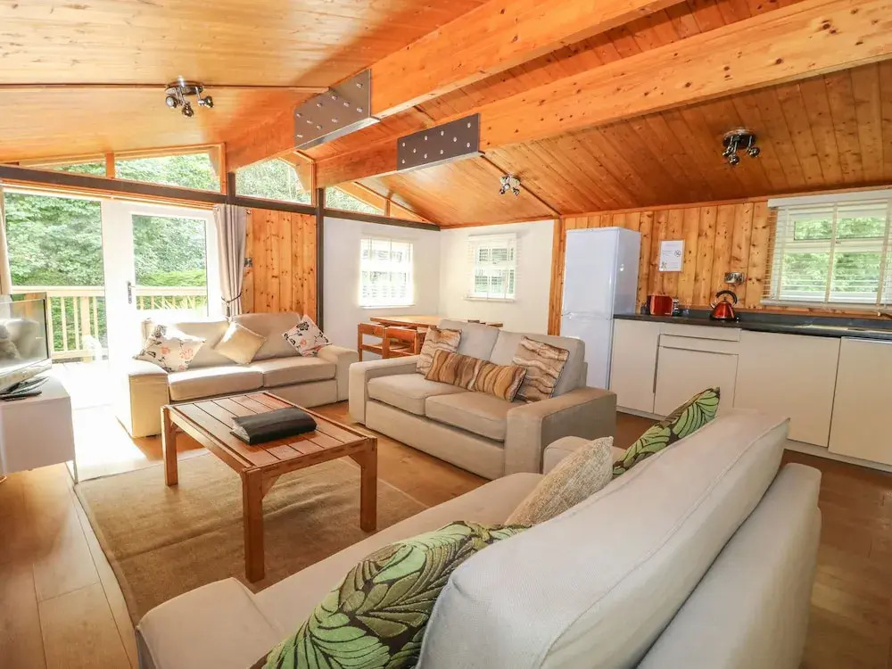 Ash Lodge