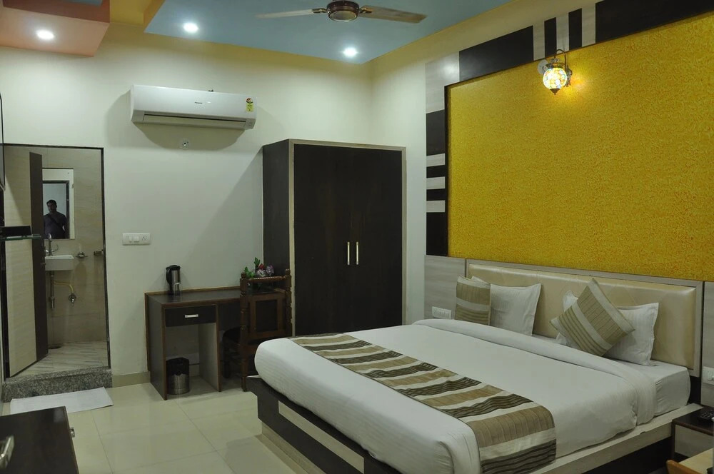 OYO 6893 Hotel Airport View
