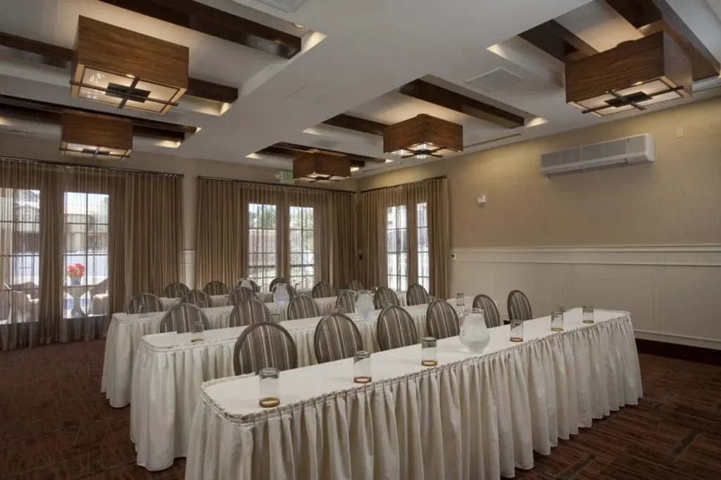 Hotel Abrego