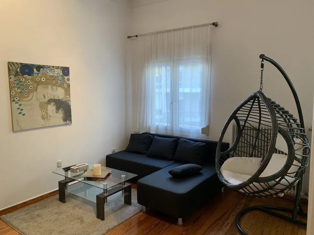 Acropolis detached house