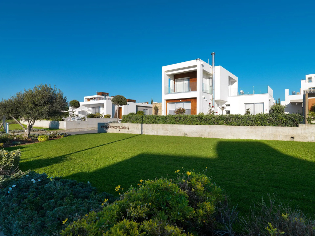 Paradise Cove Beach Villas