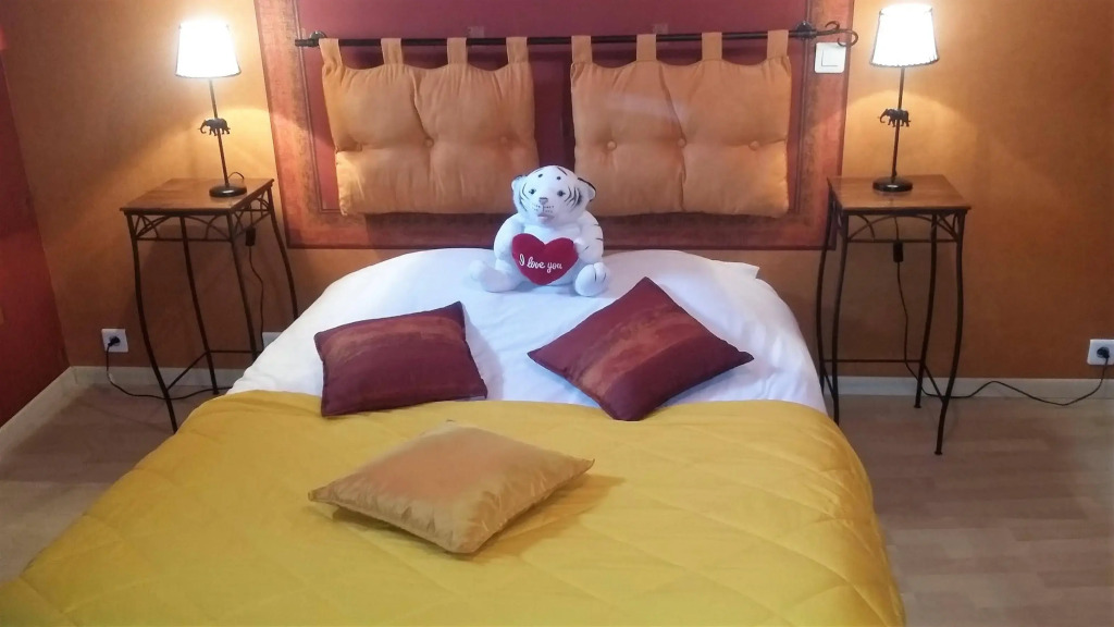 Hotel Des Cotes De Meuse