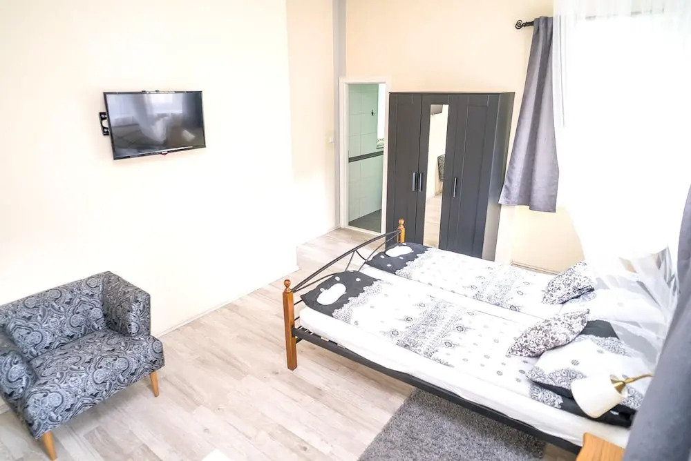 Studio in Zagreb, With Furnished Terrace and Wifi