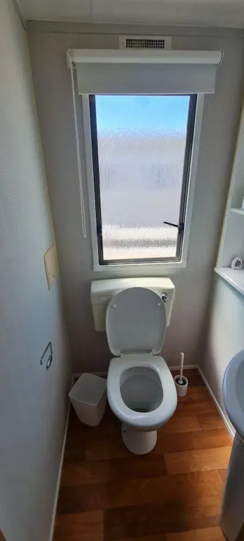 3 Bed Cabin Sleeps 6 With Balcony