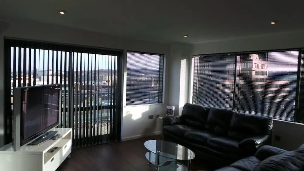 City Crash Pad - West Street Apartments