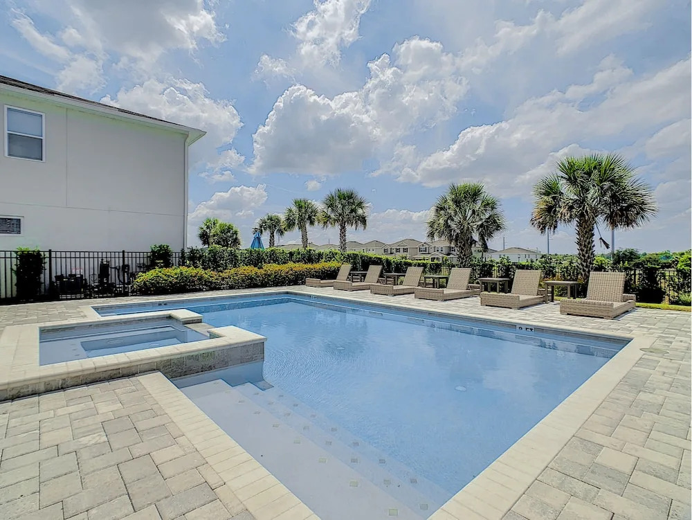 Disney themed 11 Bedroom Private Pool Home by Disney 11 Home by RedAwning