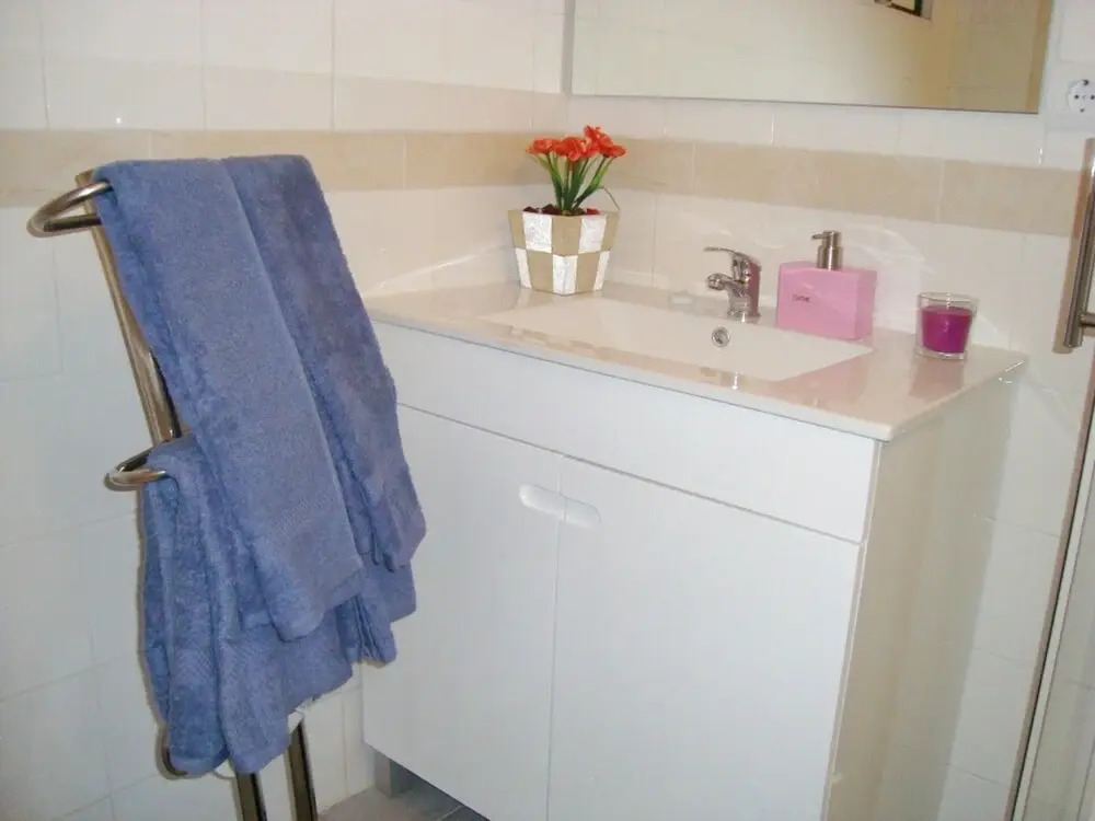 Studio in Lisboa, With Wonderful City View, Terrace and Wifi