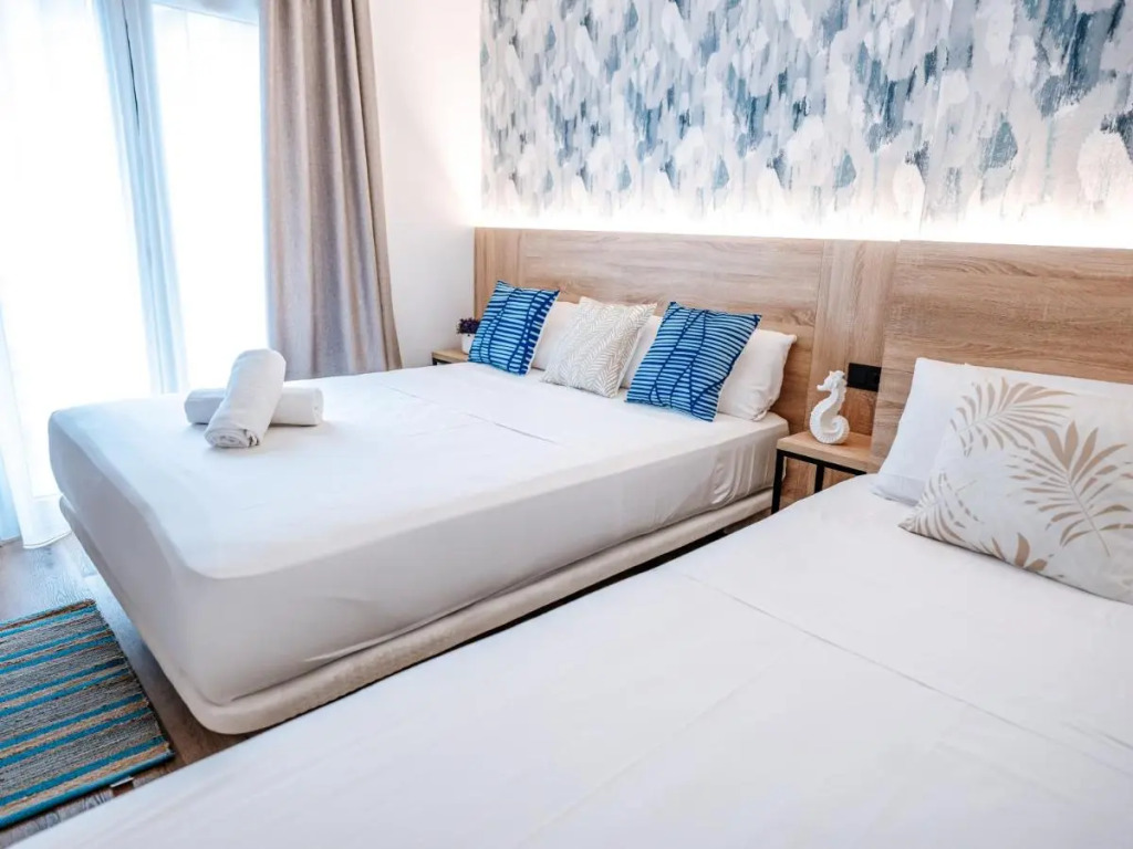 Sweet Lloret Suites - Smart Hotel
