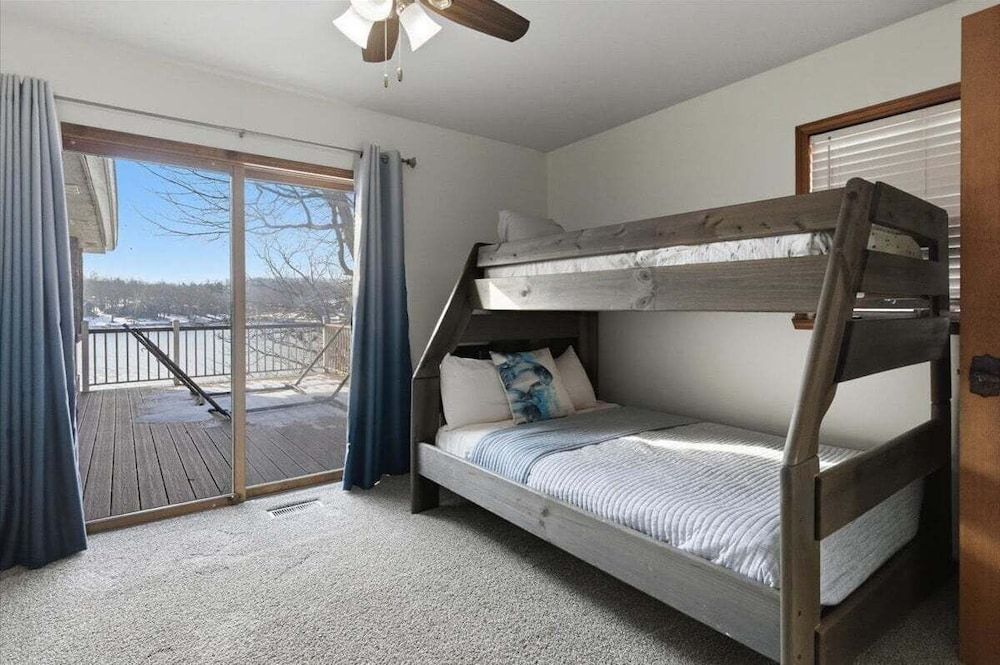 Lakefront Home w/ Private Dock, Slip, Kayaks & Paddleboards at the 7mm