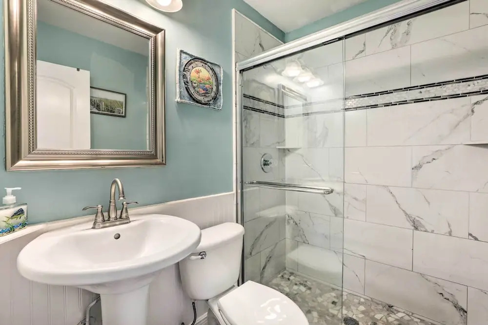 4 Mi to Dtwn: Home w/ Pool & BBQ in Bradenton