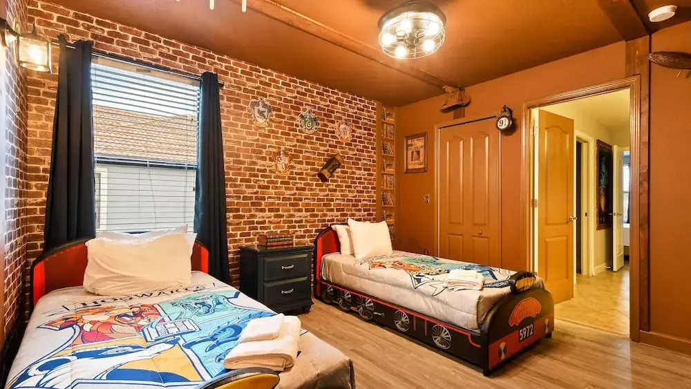 Opulent Villa: Heated Pool, Theater, Game Room