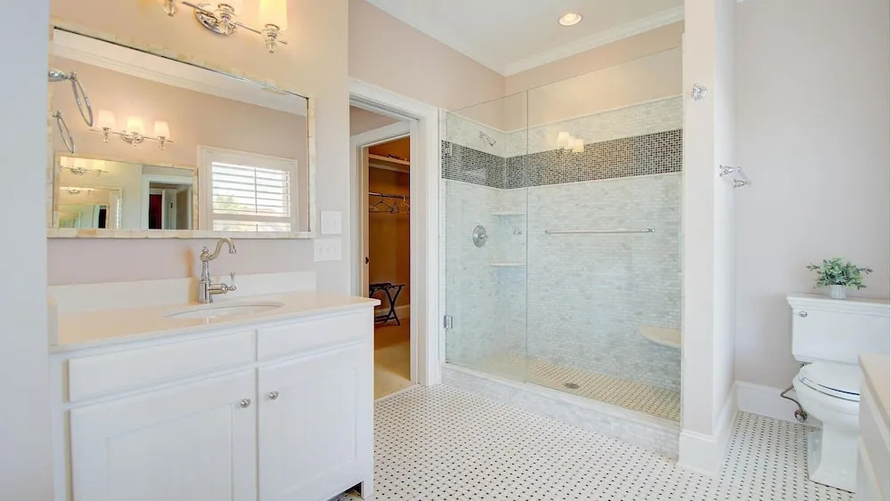 #102 Eastland House 7 Bedrooms 6.5 Bathrooms Home