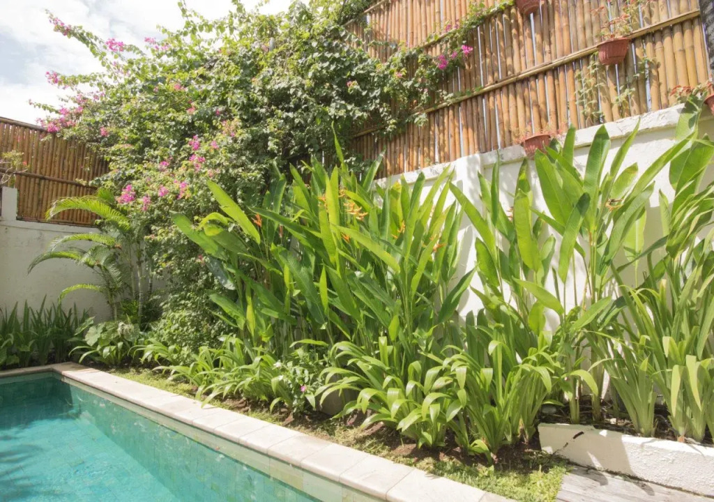 Villa Seriska Seminyak, 5-Star Private Pool Villa, Walk to Dining & Shopping