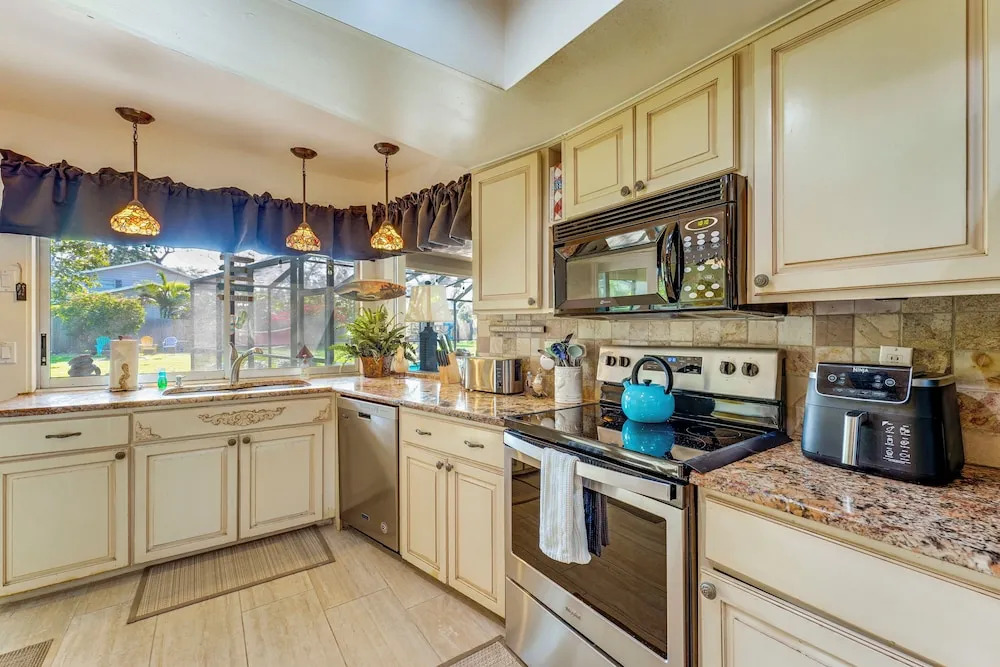 3 Mi to Beach: Prime Largo Home w/ Pool!