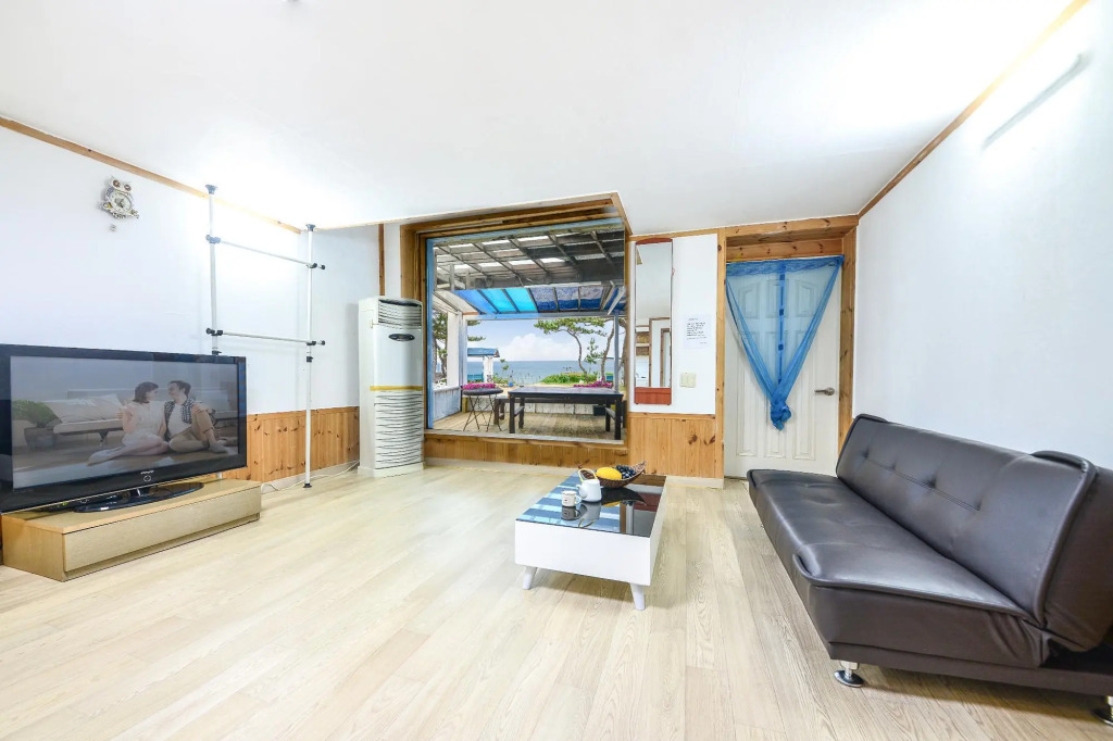Gangneung Guytack Pension