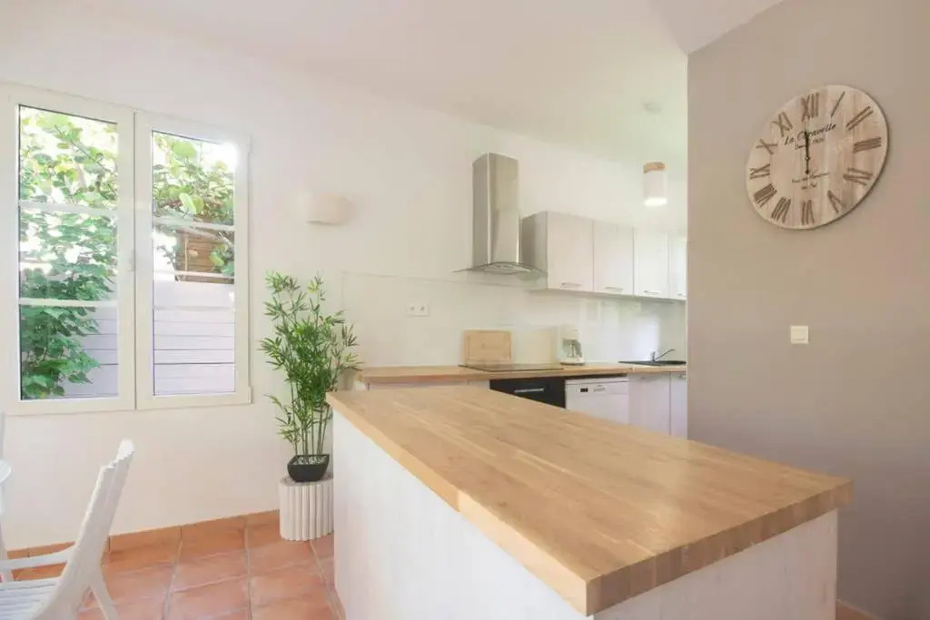 Villa Aquamarine, 2 bedroom beach house and private pool, Orient beach