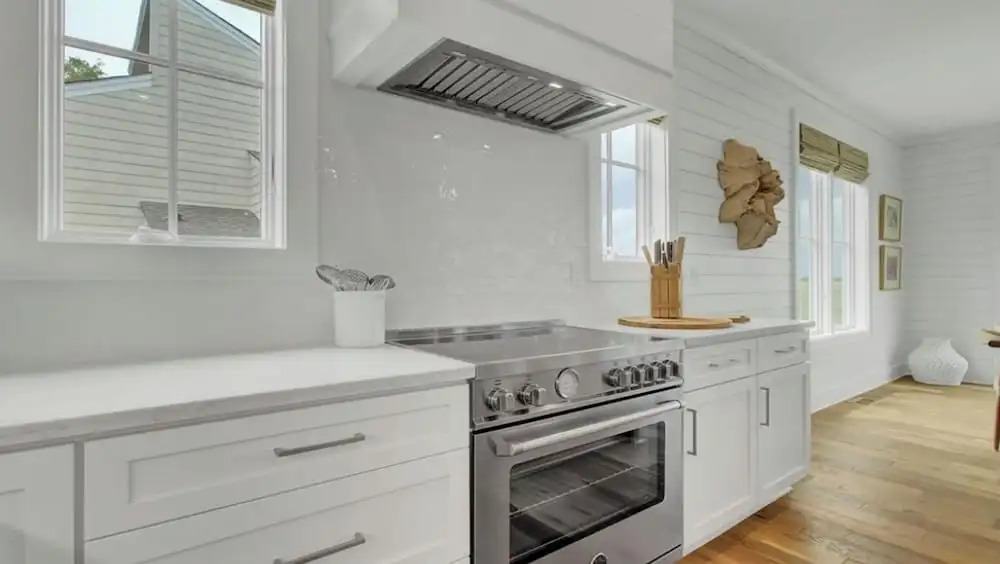 17 Marsh Island Lane by Avantstay Modern Home w/ Amazing Views