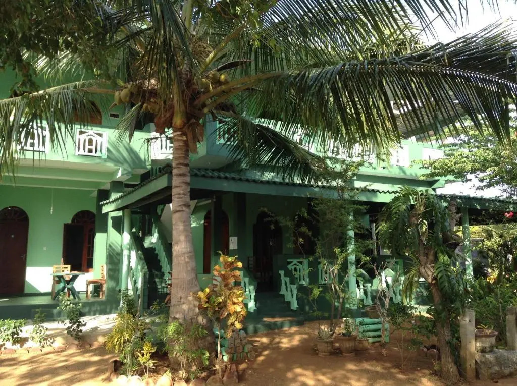 Lagoon Inn