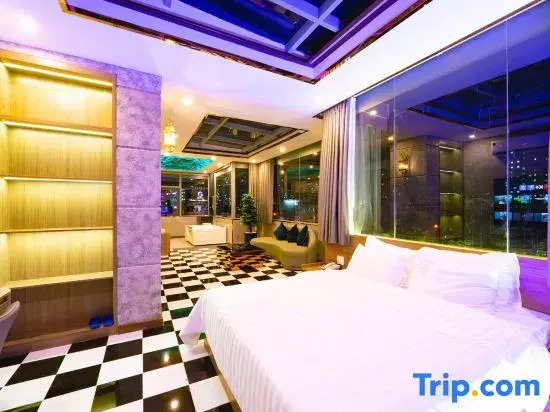 LUXURY Hotel Pham Van Dong