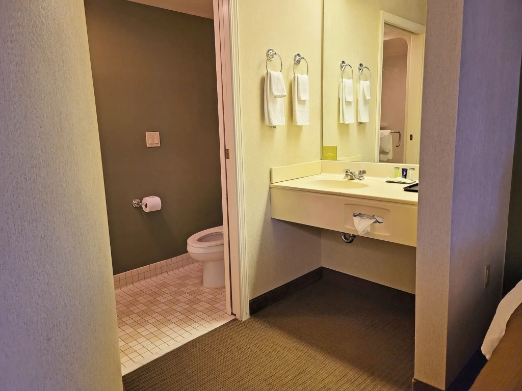 Sleep Inn & Suites Bay View Acme - Traverse City