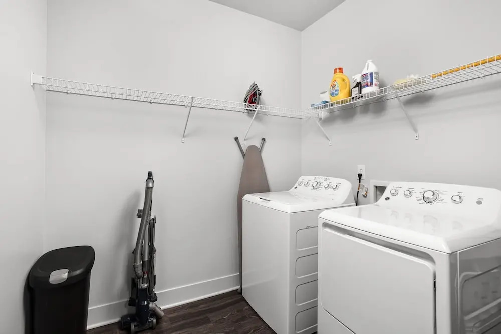 Cozysuites Stylish 4BR the heart of Nora
