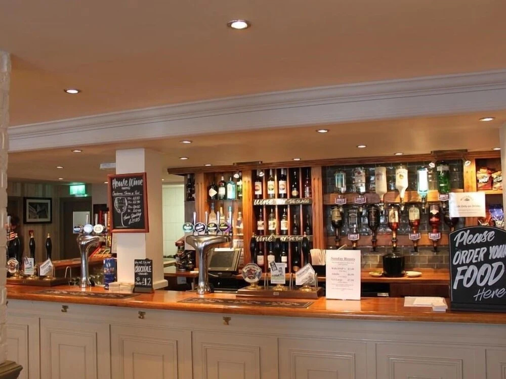 The Crown Hotel Southwell