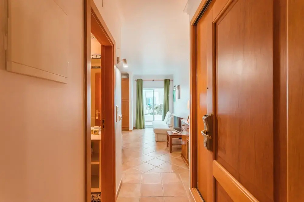Quinta Velha Pool Terrace Flat15
