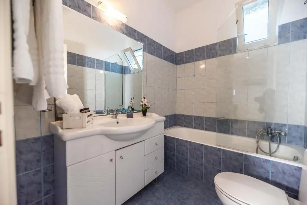 Stegna Bay Apartment