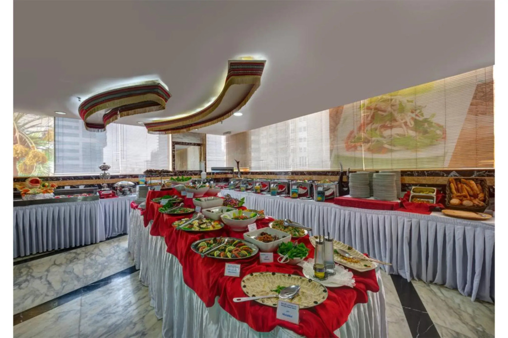 Отель Sharjah Palace Hotel