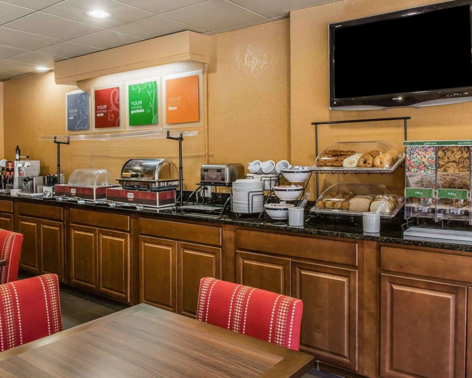 Comfort Inn & Suites Lakeland North I-4